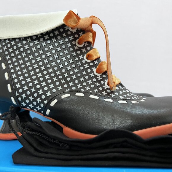 John Fluevog Enneagram Investigator Booties 8.5 Excellent Condition - Picture 5 of 10